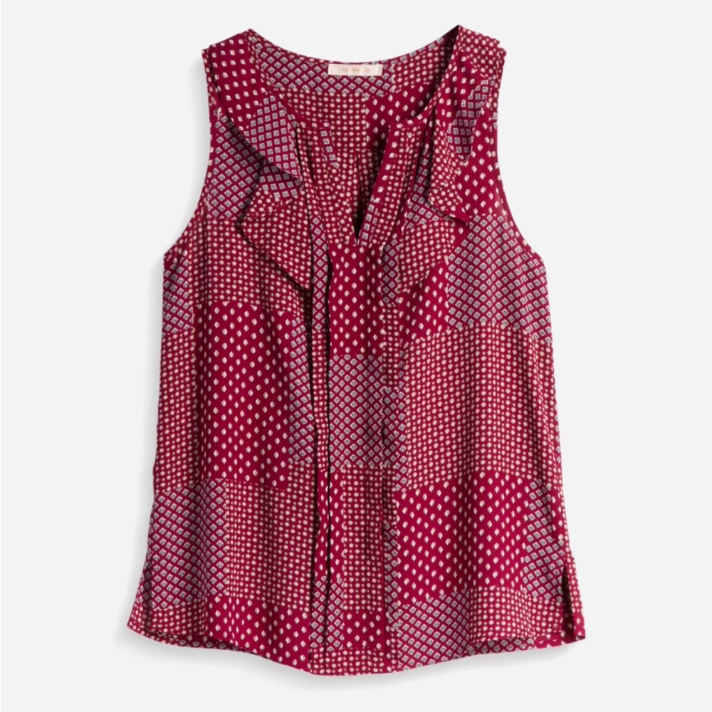 Blouse for the office or play